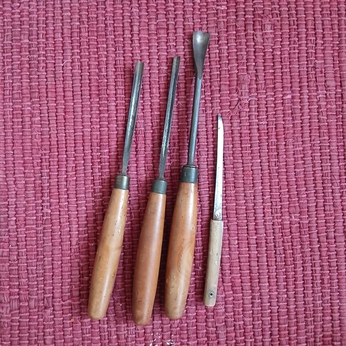 Vintage set carving gouges - of,