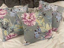 Laura Ashley COSMOS Green /
