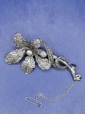 Beautiful Vintage  Silver Toned Marcasite Flower Brooch With Safety Chain