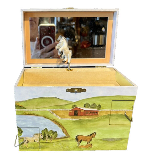 Enchantmints hideaway horse - enchantmints,