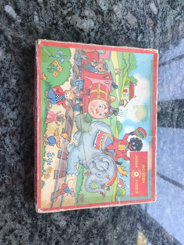 Fuzzy the fireman interlocking - fuzzy,