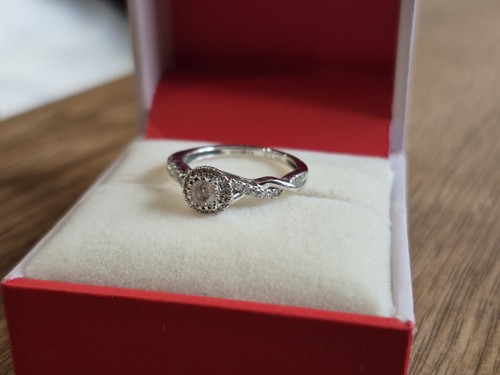 Engagement ring 9ct - 9ct, gold