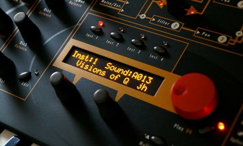 Waldorf series micro q - /,