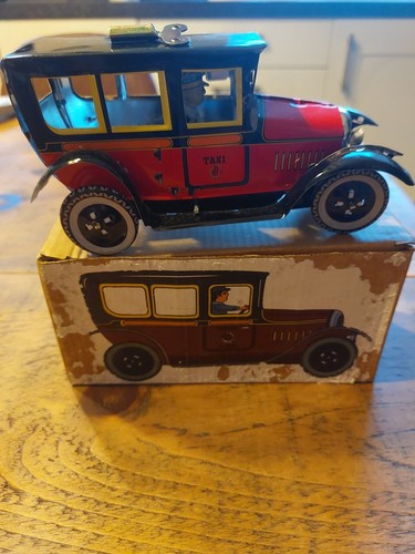 Tin plate wind taxi - up,
