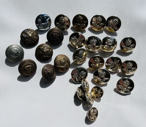 Job lot pieces - lot, military
