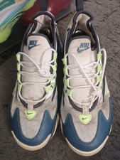 Nike Zoom 2000 Trainers Size 8