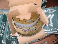 NEW REAR BRAKE SHOES - FITS