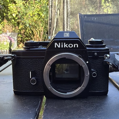 Nikon vintage black 35mm - nikon,