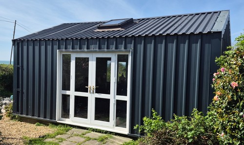 Metal outbuilding 6x5x3m - , upvc