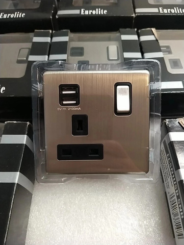 Single wall plug socket gang - wall, 1