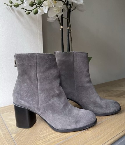 John lewis weekend - john, collection