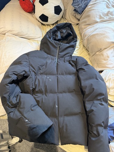 Black uniqlo puffer - puffer, jacket