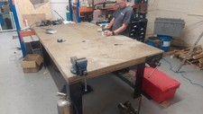 Heavy duty 8ft work bench with 2 x vices