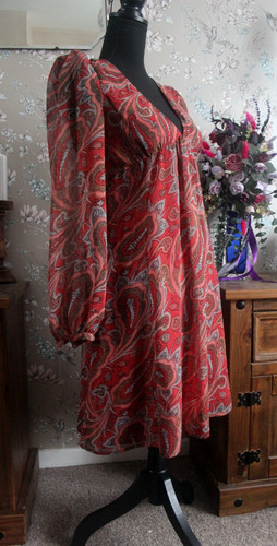 Biba red orange paisley - red, 70s