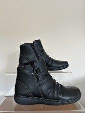 Clarks Ladies Ankle Boots Un