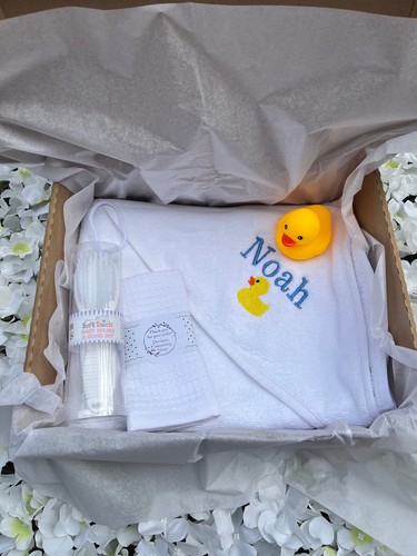 Personalised baby bath - , towel