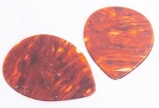 1970's Fender Thin Medium Tortoise Shell Picks Uncircled R Set Of 2 - Teardrop