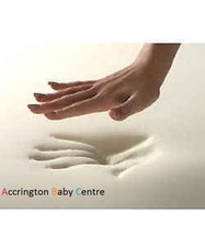 MEMORY FOAM SWINGING CRIB /