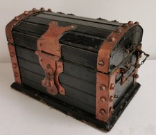 Vtg c1900 Antique Pirate Treasure Style Domed Wooden Chest Jewellery 21cm Box