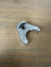 VW CORRADO GOLF MK2 1.8 G60 16V KR PL 9A DISTRIBUTOR CLAMP BRACKET 026 905 251