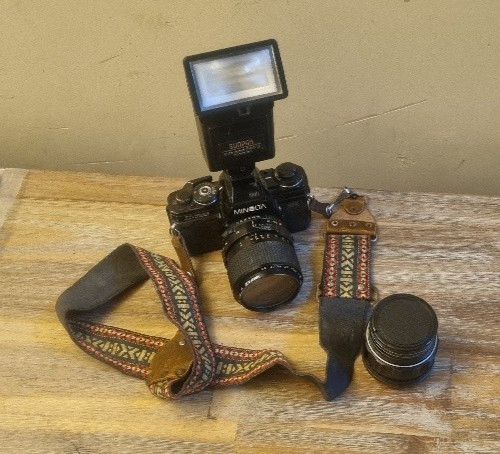 Minolta 700 35mm slr - 35mm, +