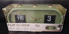 Xo Poppy Flip Clock Retro