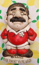 Rare signed & dated Vintage Never Forget Your Welsh Rugby Grogg By John Hughes
