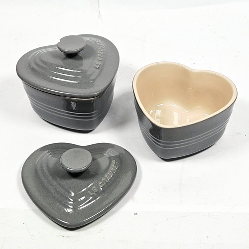 Creuset small heart dishes - le,