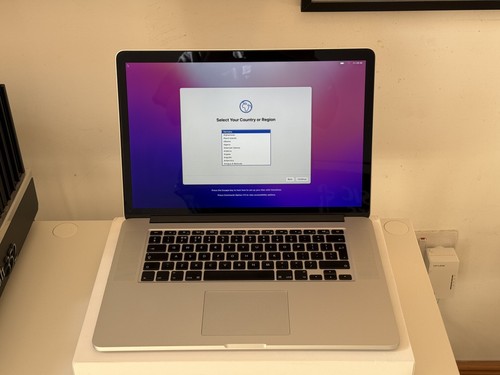 Apple macbook pro - pro, retina