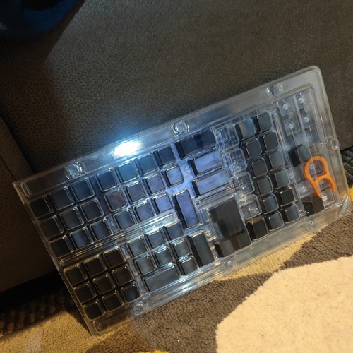 Xvx shine through keycaps - through,