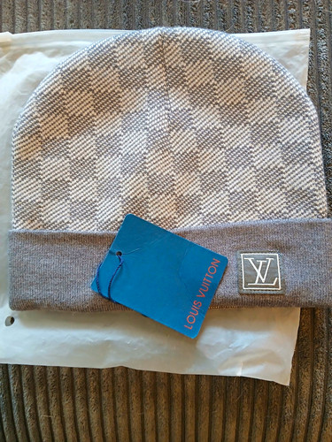 Louis vuitton gray white - louis, check