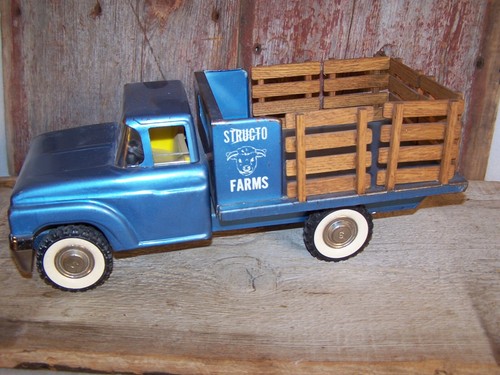 Vintage 1960 structo farms - vintage,