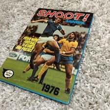  REDUCED: 49 years old!  1976 SHOOT Football Annual 