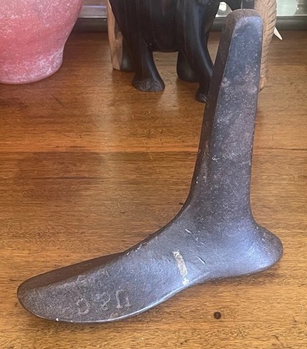 Vintage cast iron cobbler - cobbler, shoe
