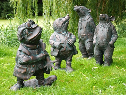 Wind the willows - in, garden