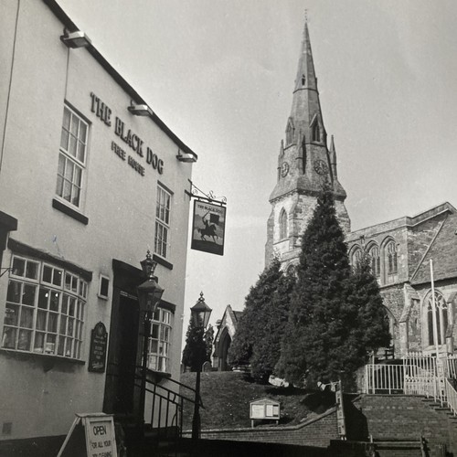 Southam pub black - pub, vtg