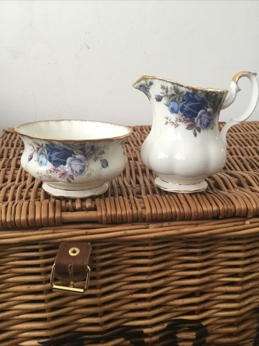 Royal albert bone china - albert,