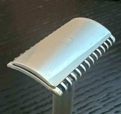 1919 gillette old - gillette, ball