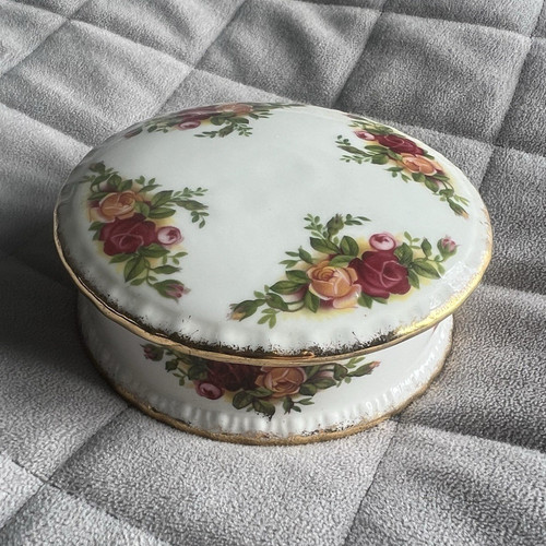 Royal albert old - country, roses