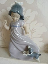 Nao LLADRO Girl With Her Puppy