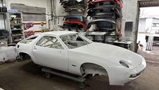 Porsche 928 race car, track car chassis with roll cage
