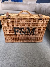 F & M Wicker Basket Picnic