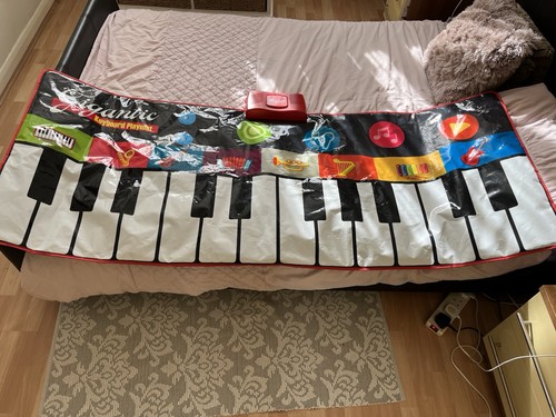 Gigantic keyboard floor - keyboard,