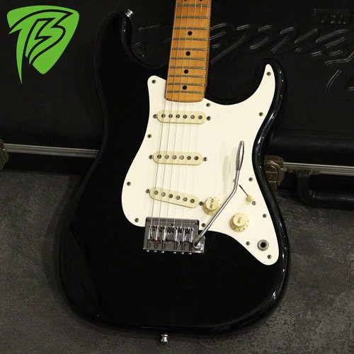 Fender standard stratocaster - fender,