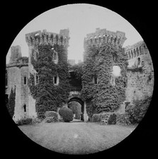 RAGLAND CASTLE GATEWAY C1890 ANTIQUE PHOTO Magic Lantern Slide WALES
