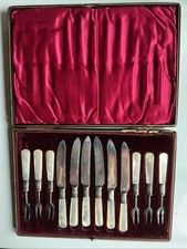 Set Of 6 Mother Of Pearl Handle Fish Knives & Forks Leather, Velvet & Silk Case