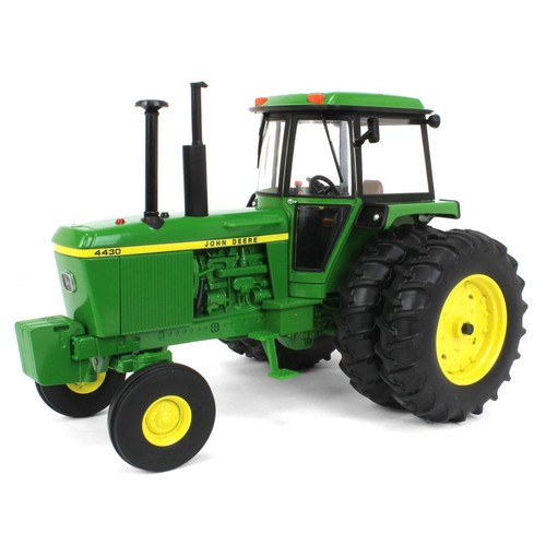 Ertl john deere - john, rear