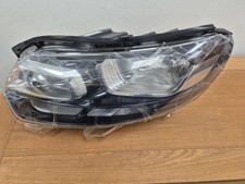 Citreon Dispatch 16 /Vauxhall Vivaro 19 Headlight OEM R/H (slight damage)