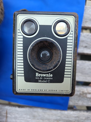 Kodak brownie six - brownie, c