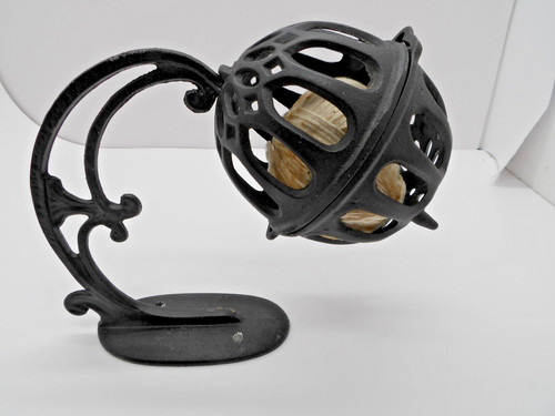 Repro aluminum twine holder - repro, aluminum?